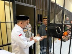 BAZNAS Luwu Timur Bagikan Takjil dan Makanan kepada Warga Binaan Polres
