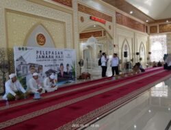 “Menuju Baitullah: Pelepasan Jamaah Haji Luwu Timur Dari Masjid Babul Hair Puncak Indah”