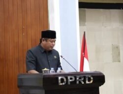 Ketua DPRD Luwu Timur, Obert Datte, Menunjukkan Keteguhan dan Dedikasi dalam Memimpin Rapat Paripurna