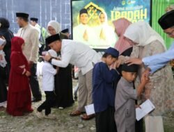 Berkah Ramadhan di Burau: Bupati Lutim Semangat Berbagi