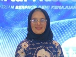 Erni Malape Anggota DPRD Luwu Timur Desak Perbaikan Jalan Poros Kawata yang Longsor