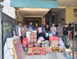 DINSOS GERAK CEPAT, SALURKAN BANTUAN UNTUK KORBAN KEBAKARAN DI KELURAHAN BORONG